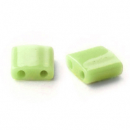 Miyuki Perlen tila 5x5mm Opaque luster chartreuse green TL-439