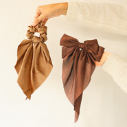 Neu Schauen Sie unsere Komplette Kollektion Haarschmuck hier