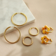 Schmucksets Mix & Match mit Edelstahl-Creolen und Ohrringen mit Gliederketten