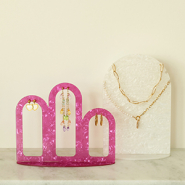 Schmucksets So präsentieren Sie Ihren Schmuck auf Plexx-Displays