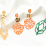 Schmucksets So gestalten Sie elegante Ohrringe mit Resin-Anhängern