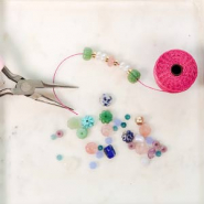 Neu Neu im Sortiment! Naturstein-Blumenperlen