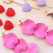 Schmucksets Mix & Match mit Acrylperlen und Anhaengern