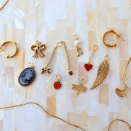 Neu Yes, neue Serie mit Edelstahlanhängern