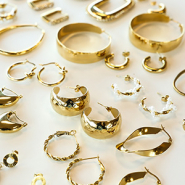 Neu Neue Serie mit stilvollen Edelstahl-Ohrringen