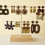 Schmucksets Ein Hauch von Luxus: Trendige Ohrringe aus Indien