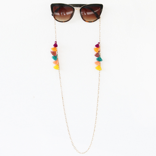 Sie k&ouml;nnen diesen Schmuck mit unserer neuen Kollektion Quasten herstellen: