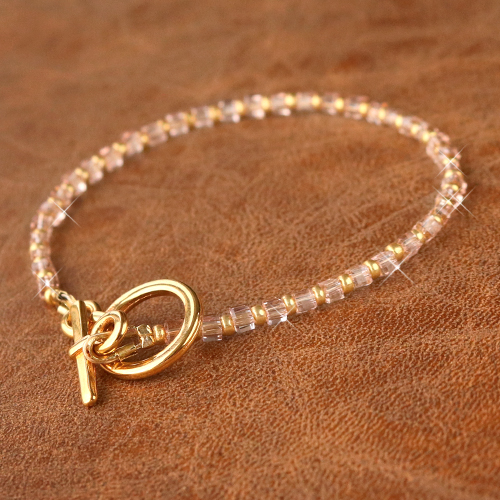 Sehen Sie hier, welchen Schmuck Sie mit den neuesten Facett W&uuml;rfel Perlen herstellen k&ouml;nnen: