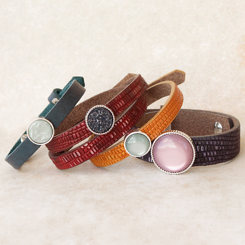 Sie k&ouml;nnen diese Artikel mit den neuen Cuoio Armb&auml;ndern, Schl&uuml;sselanh&auml;nger und Cabochons herstellen!