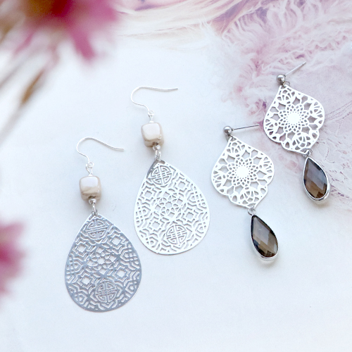 Sie k&ouml;nnen diesen Schmuck mit den neuesten Bohemian Anh&auml;ngern erstellen: