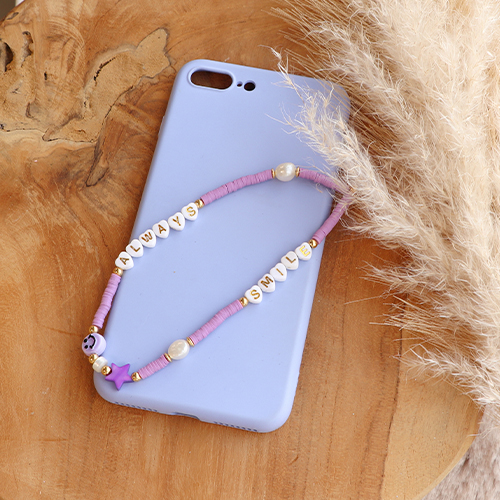 Kreativ werden mit fr&ouml;hlichen Buchstabenperlen aus Acryl