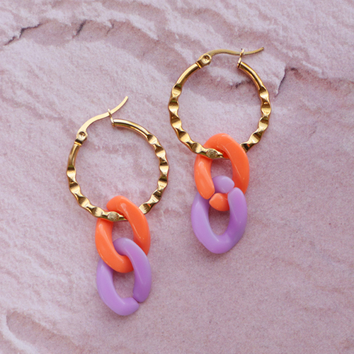 Ohrringkollektion mit Creolen aus Edelstahl entwerfen