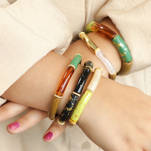 Schmuck aus Tube-Acrylglasperlen basteln