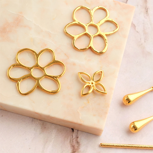 Ohrringe entwerfen mit Anh&auml;ngern und Zwischenst&uuml;cken