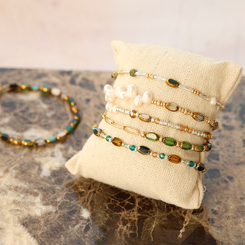 Zauberhafte Schmuckst&uuml;cke mit goldger&auml;nderten Glasperlen kreieren