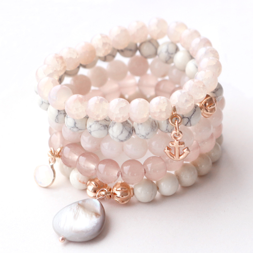 Armschmuck in frischen Fr&uuml;hjahrsfarben