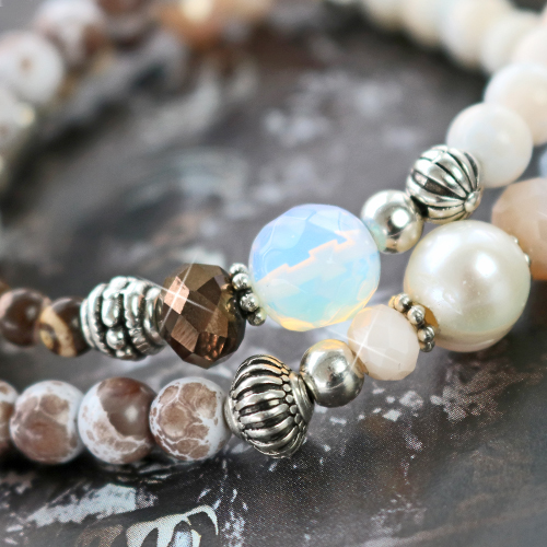 Stehlen Sie die Show und machen hippen Schmuck mit unseren Glasperlen meliert als Basis!