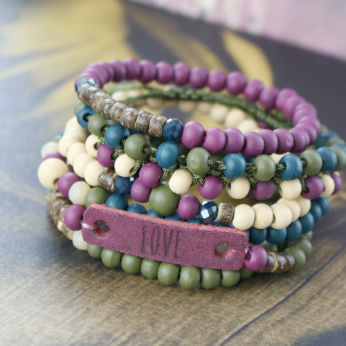 Machen Sie sich fertig f&uuml;r einen herrlichen Herbst und entwerfen Schmuck mit Holz Perlen in warmen Farben.