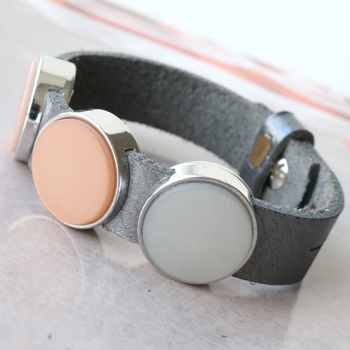 Metallic Cuoio Armb&auml;nder und Armb&auml;nder aus DQ Leder f&uuml;r die Feiertage