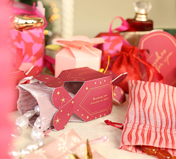 Weihnachtliche Verpackungen