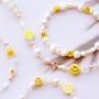 Lassen Sie sich inspirieren und designen Sie angesagten Schmuck mit den neuen Smiley-Perlen 
