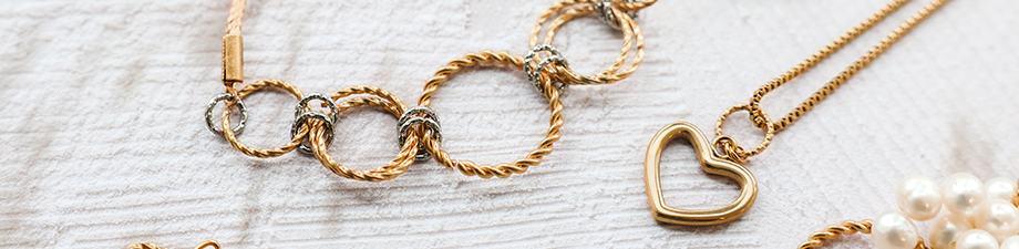 Neu im Sortiment: Schmuckzubehör aus Edelstahl Neu im Sortiment: Schmuckzubehör aus Edelstahl