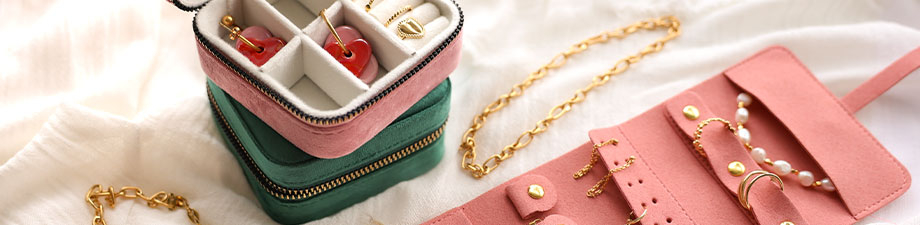 Schmuckreiseetui & Schmucksuitcase f&uuml;r die Reise