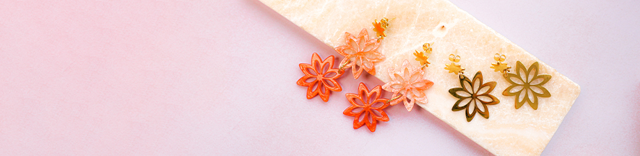 Neue einzigartige Serie mit Resin- und Edelstahlanh&auml;ngern