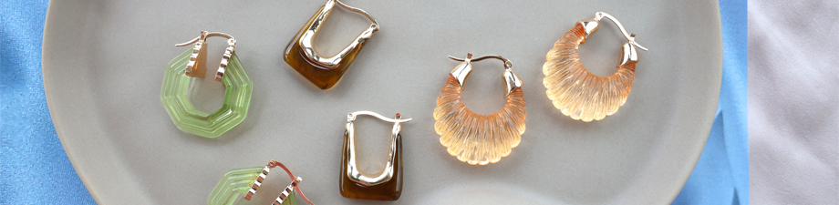 Jetzt bestellen! Bunte Resin-Ohrringe in allerlei Designs