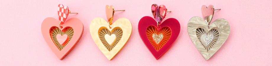 Neue Serie einzigartiger Statement-Plexx-Anh&auml;nger